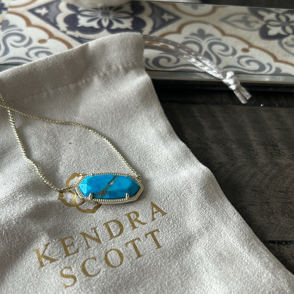 Kendra Scott Delaney Pendant Necklace aqua Howlite"